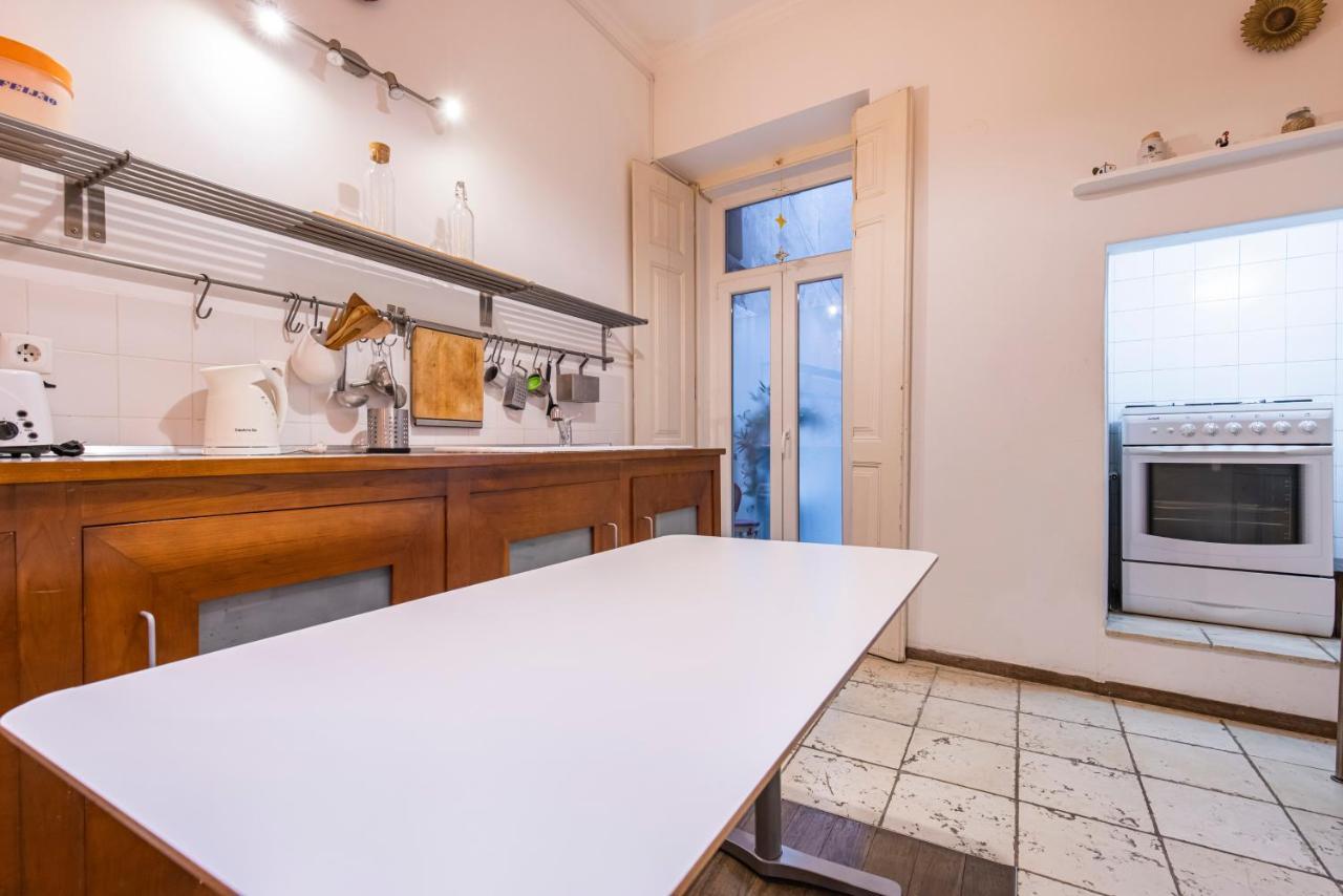 3Bdr Mouraria Apartment By Lovelystay Lisbon Exterior photo